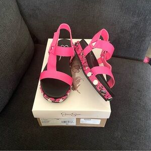NIB Jessica Simpson 1/2” Platform Flat Studded Sandals